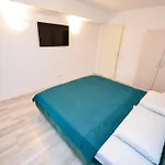 City Center Suite With Terrace