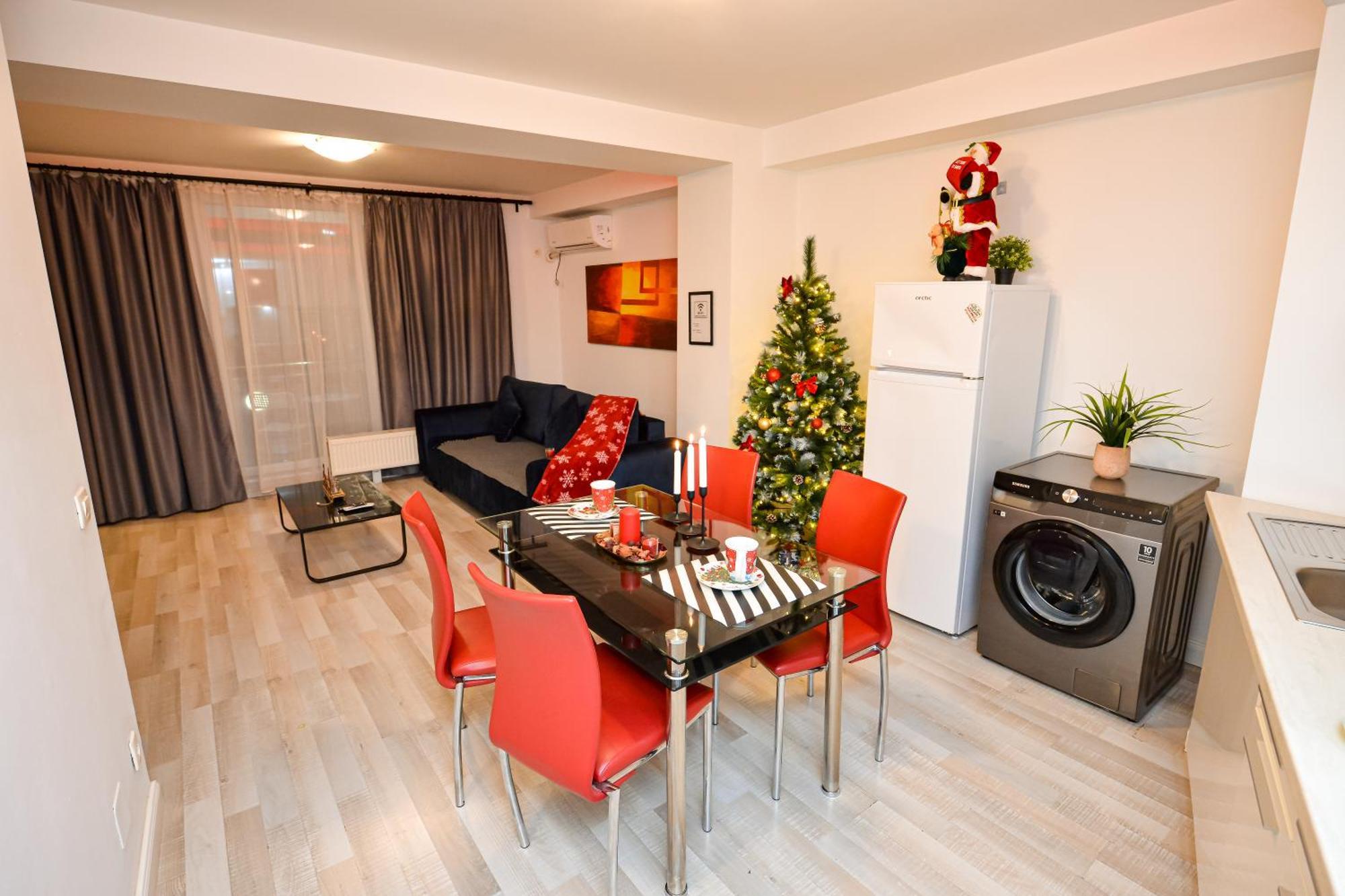 Center With Terrace Apartment *