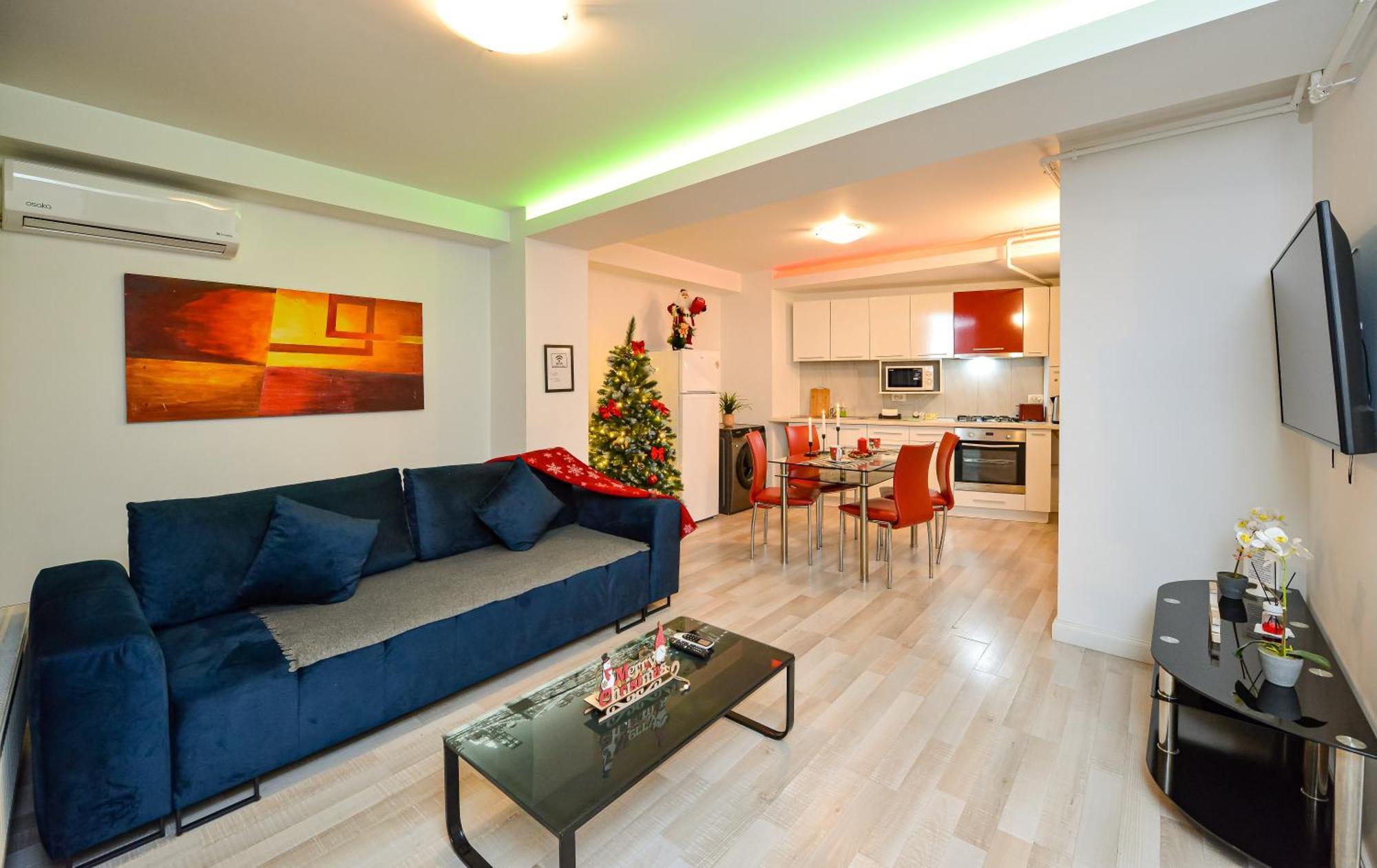 Apartment Center With Terrace *