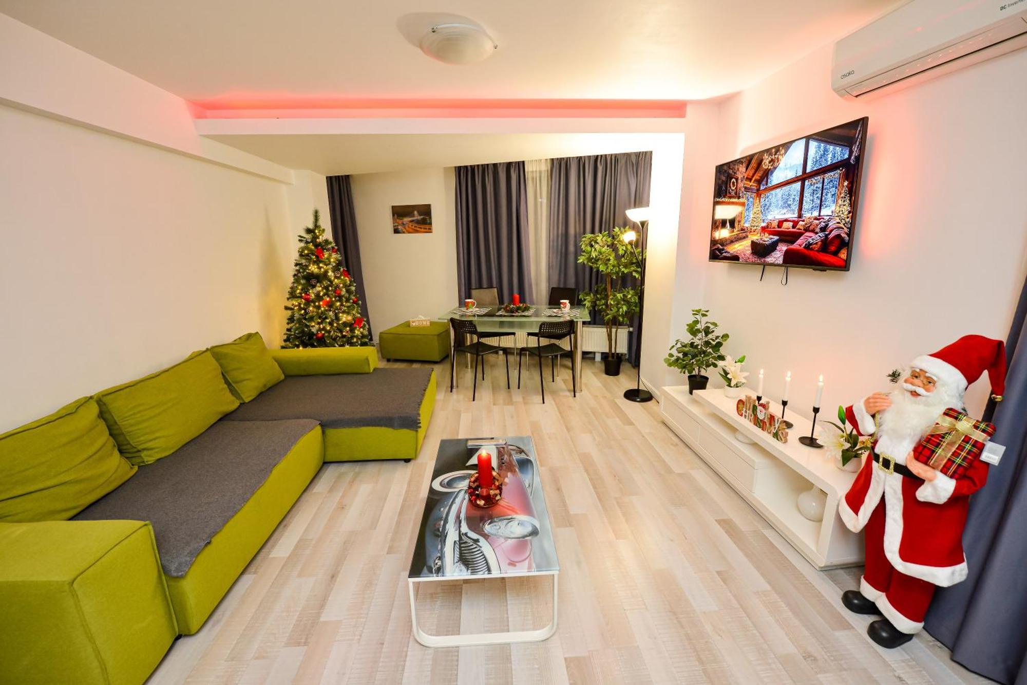 Apartment Center With Terrace *