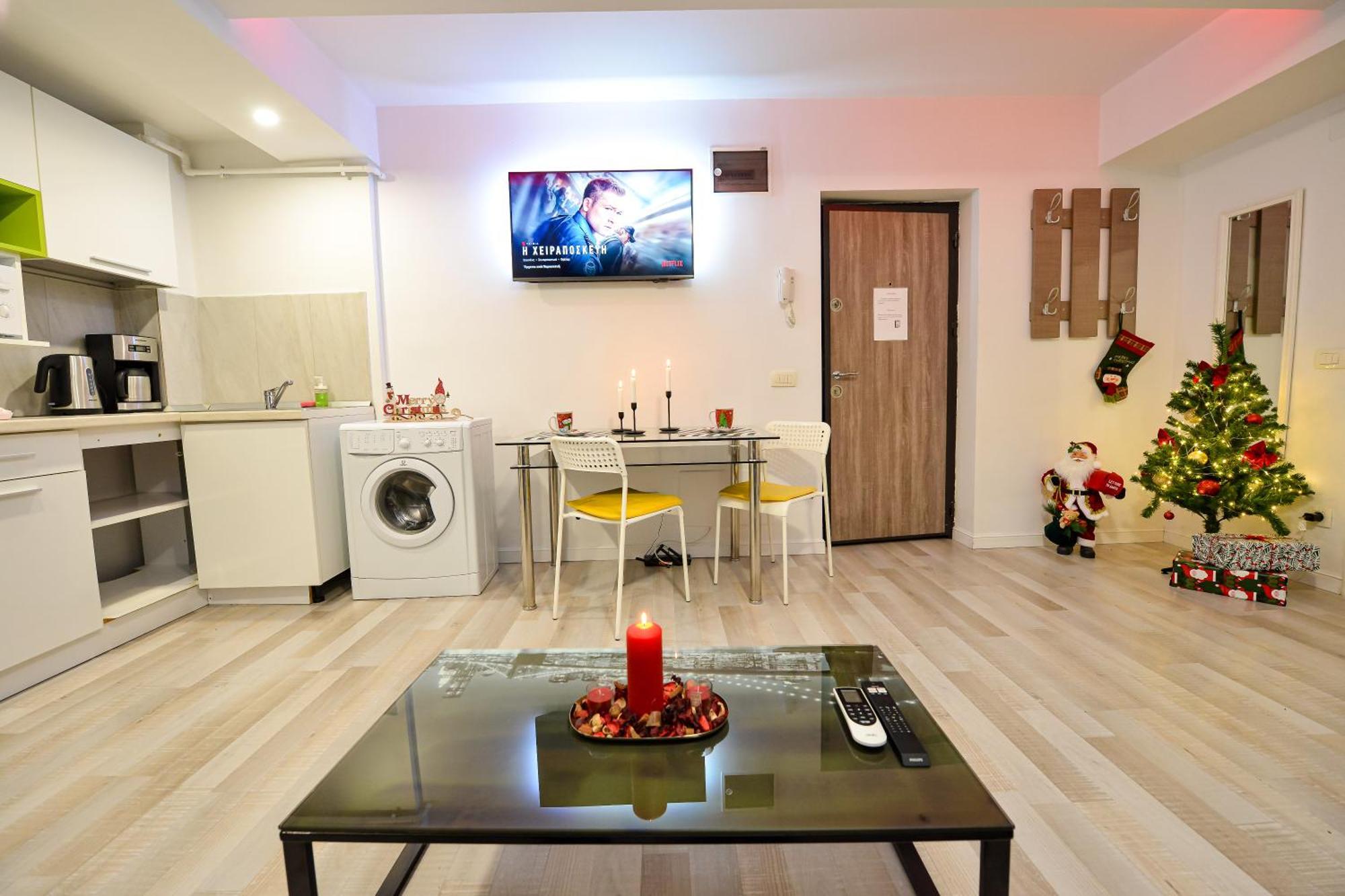 Center With Terrace Apartment Bucharest