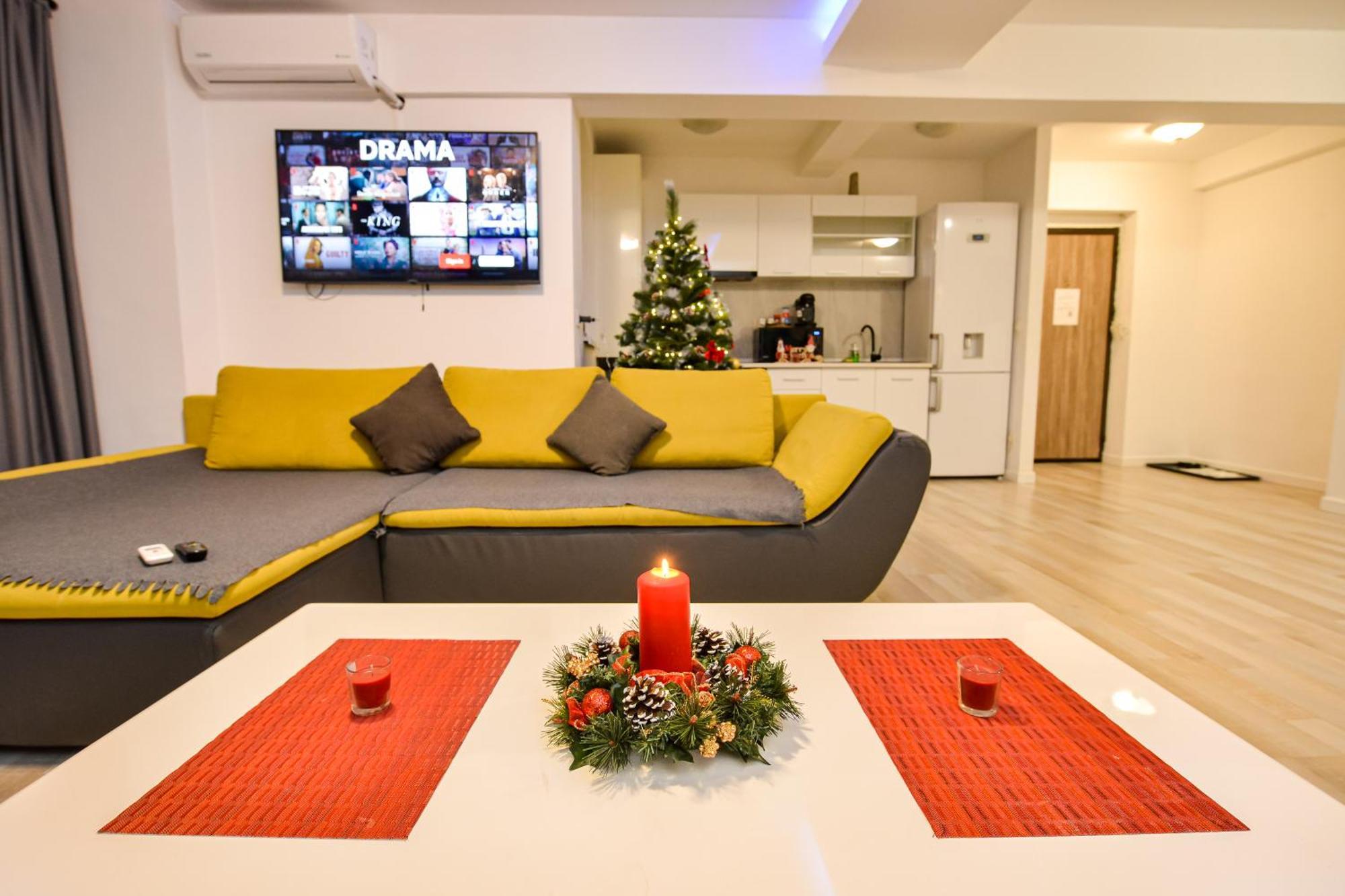 Center With Terrace Apartment *