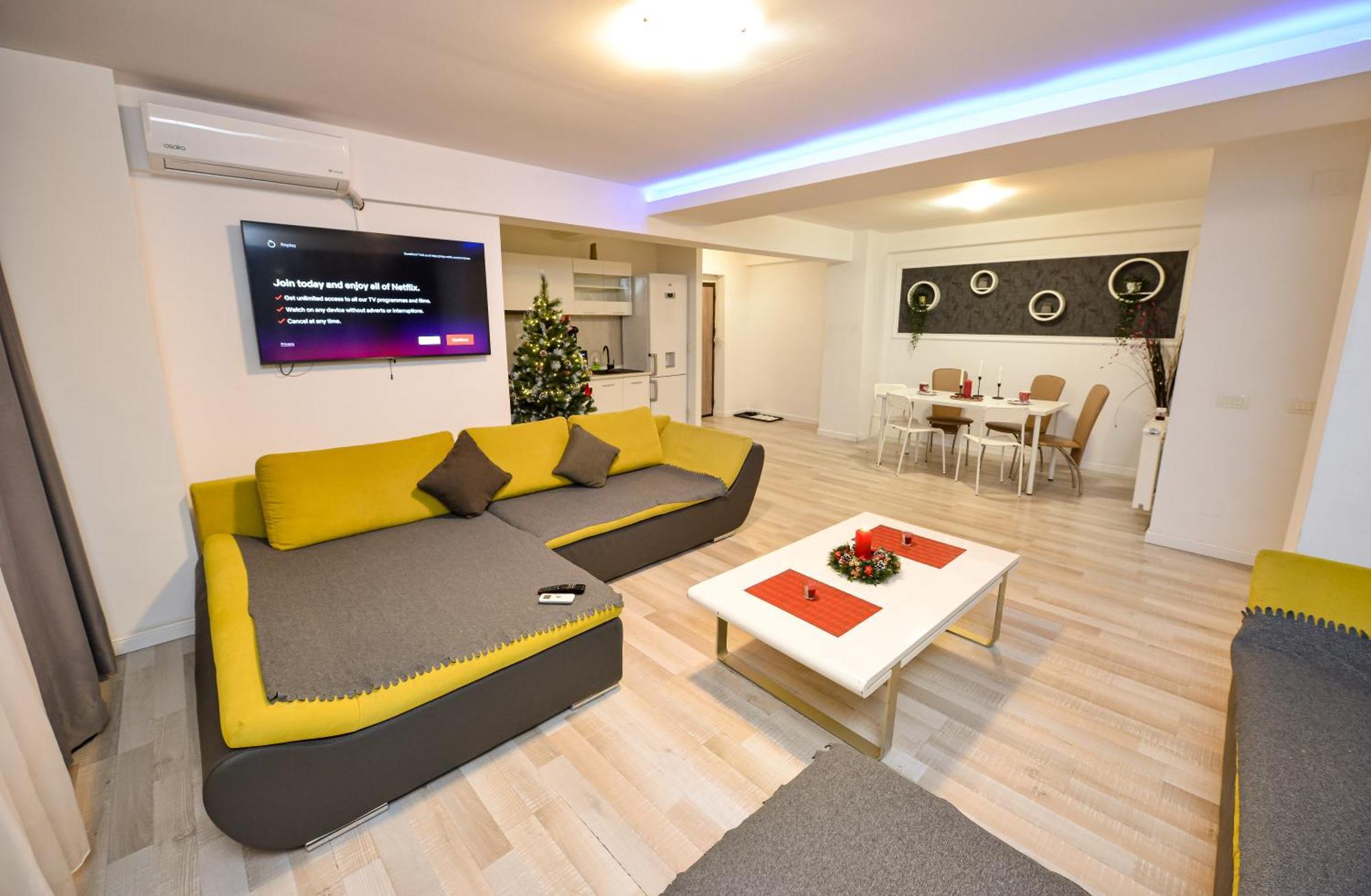 Center With Terrace Apartment *